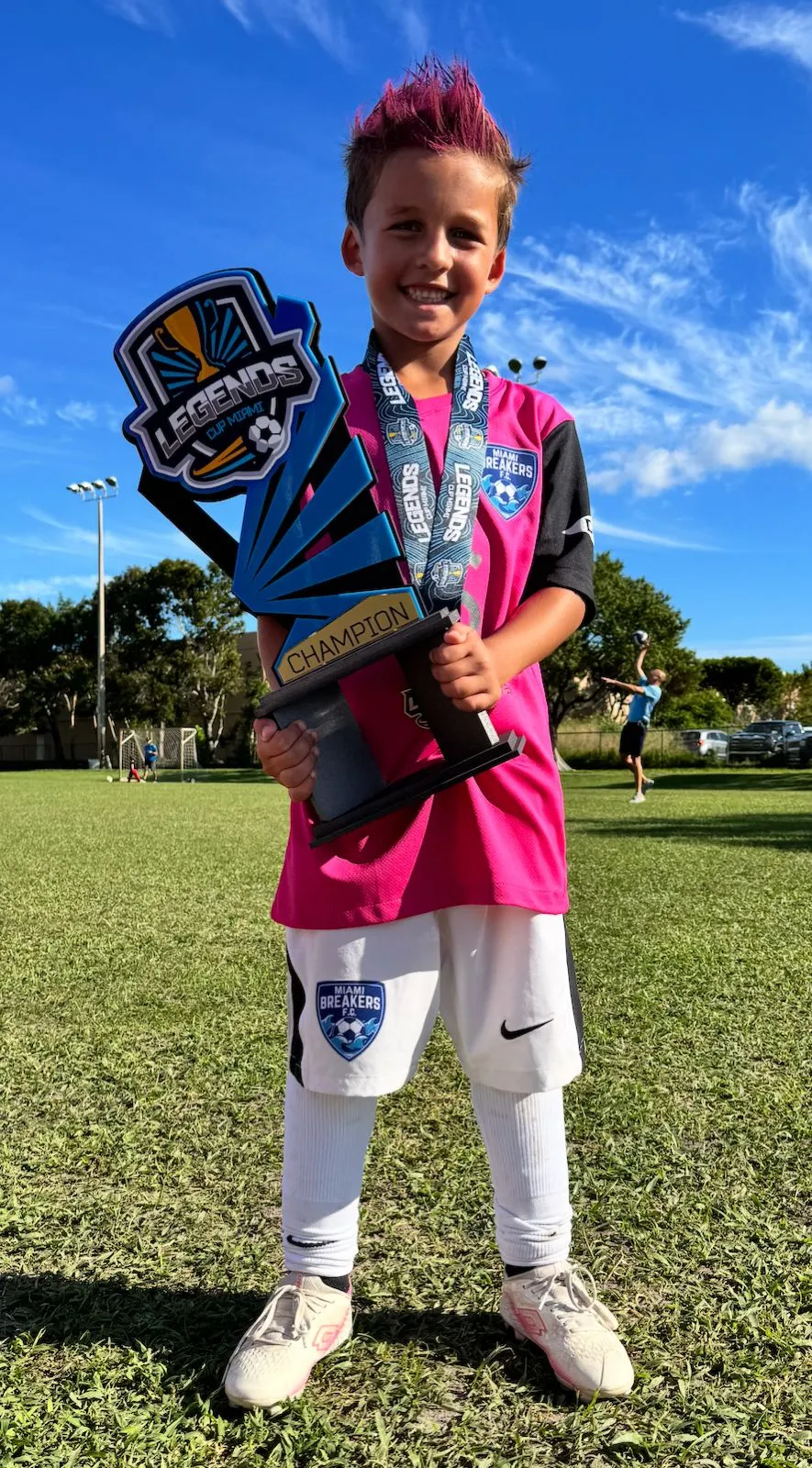 Fran Jr con la camiseta de Miami Breakers FC